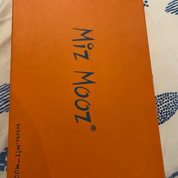 Miz Mooz Womens Kellen tall pull on black leather boots size 11 - Picture 2 of 12